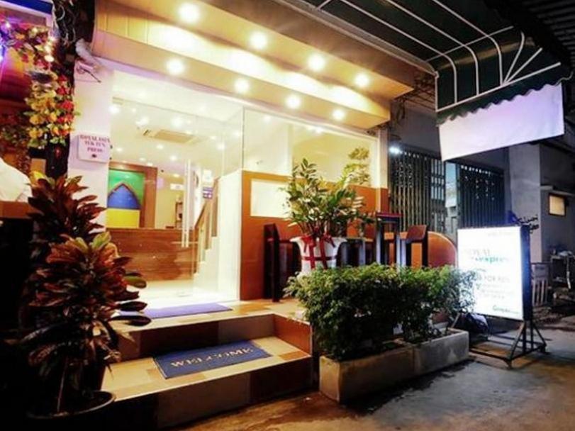 Royal Express bahay-panuluyan