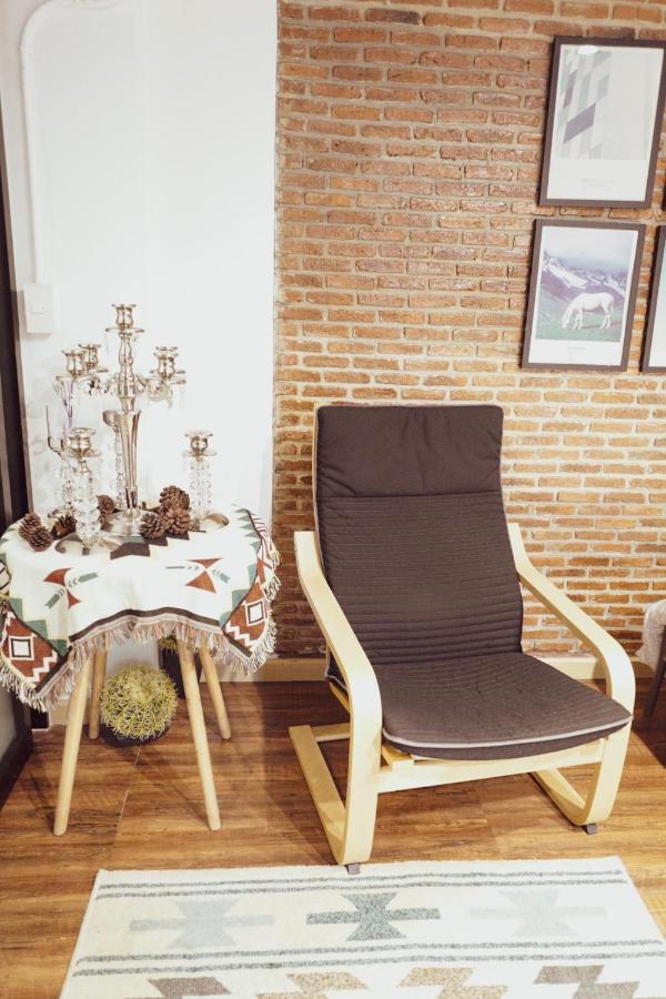 Guest house T-house Bkk 2floors Near Bts With Swimming Pool And Free Wifi *