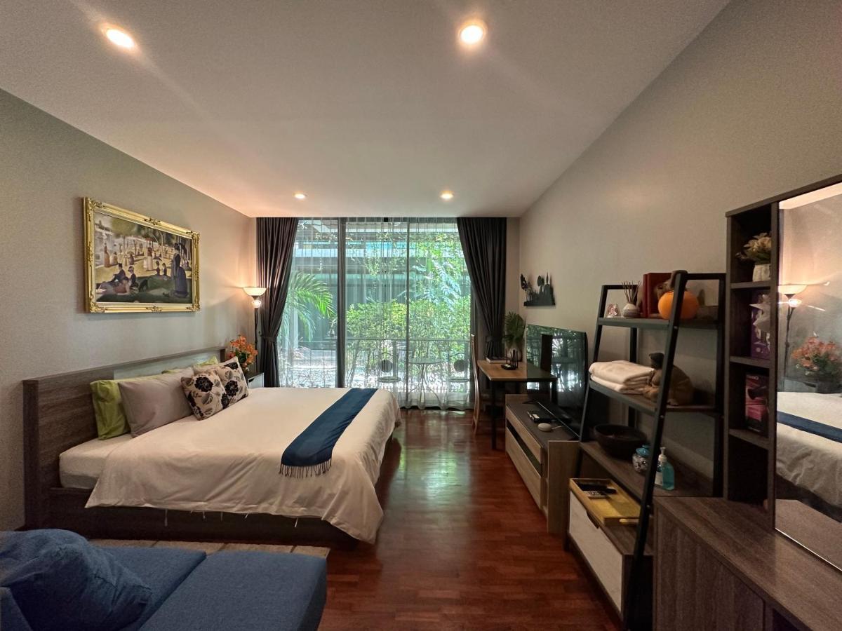 Pompom Apartment