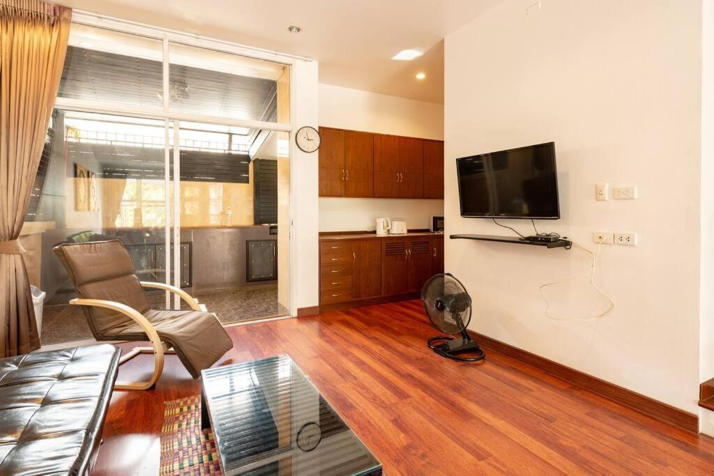Holiday home 420 House- Up To 10 Guests In Bangkok. Bangkok