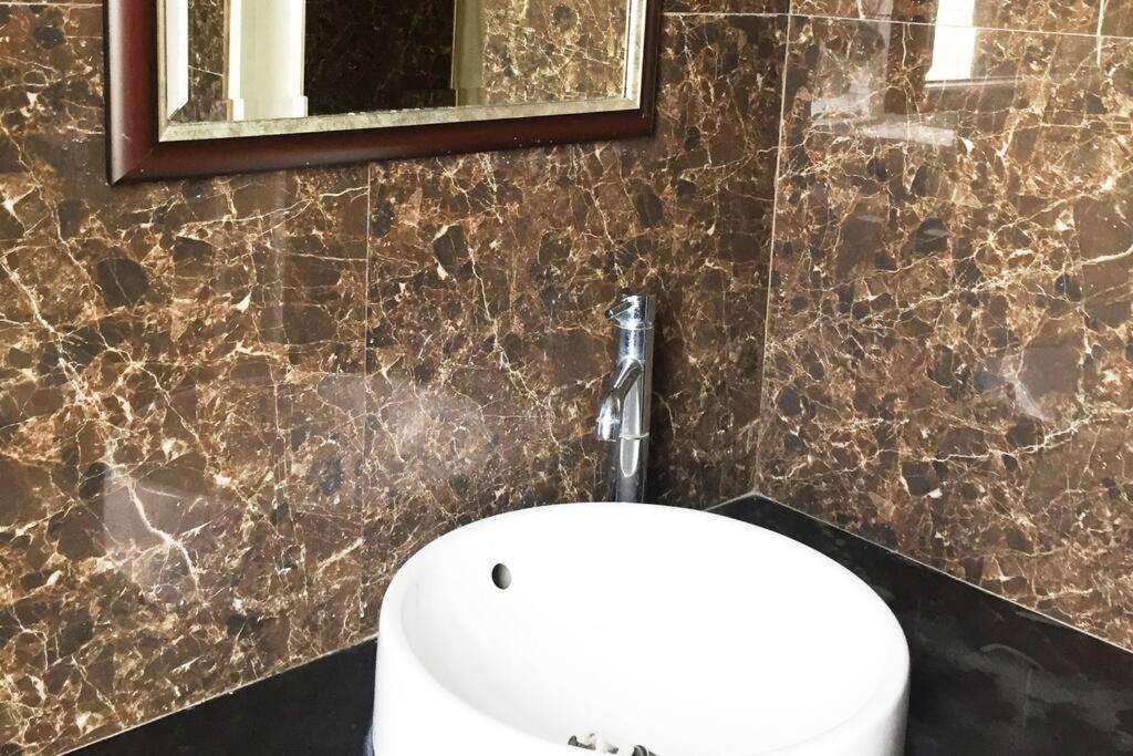 420 House- Up To 10 Guests In Bangkok. Holiday home Bangkok