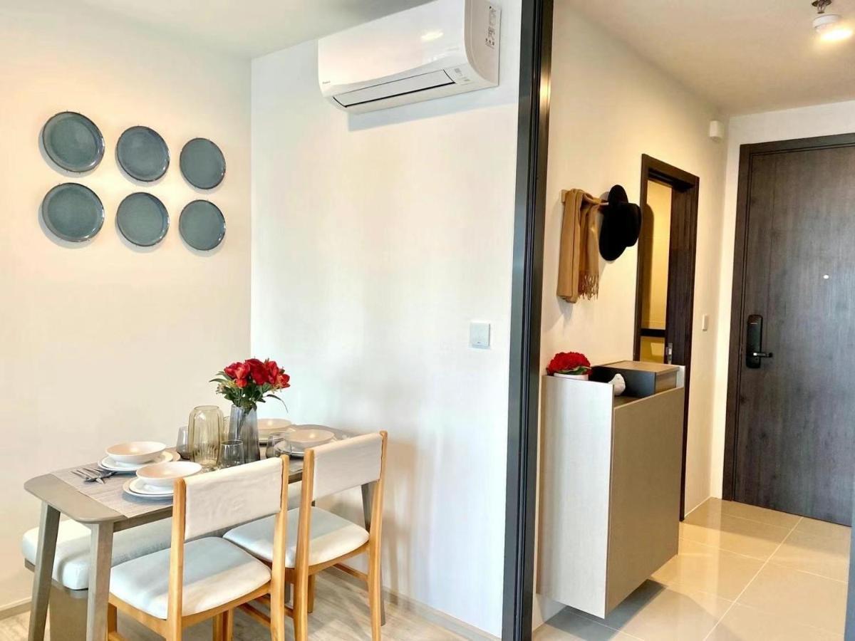 Xt Huaikhwang Apartment Bangkok