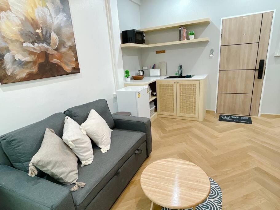Unwind In Oldtown, Private Floor, Near Grand Palace Apartment Bangkok