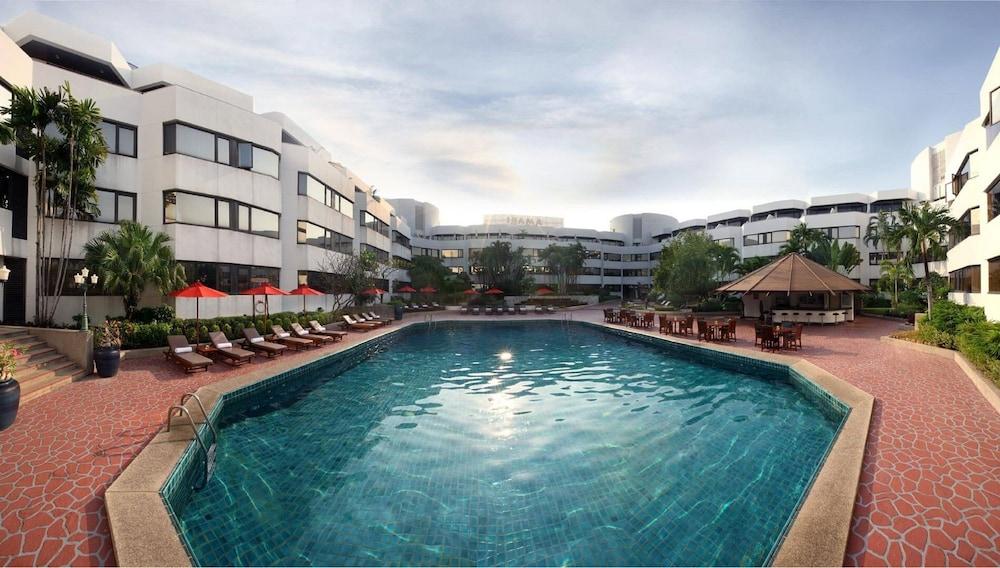 Amari Don Muang Airport Hotel 5*