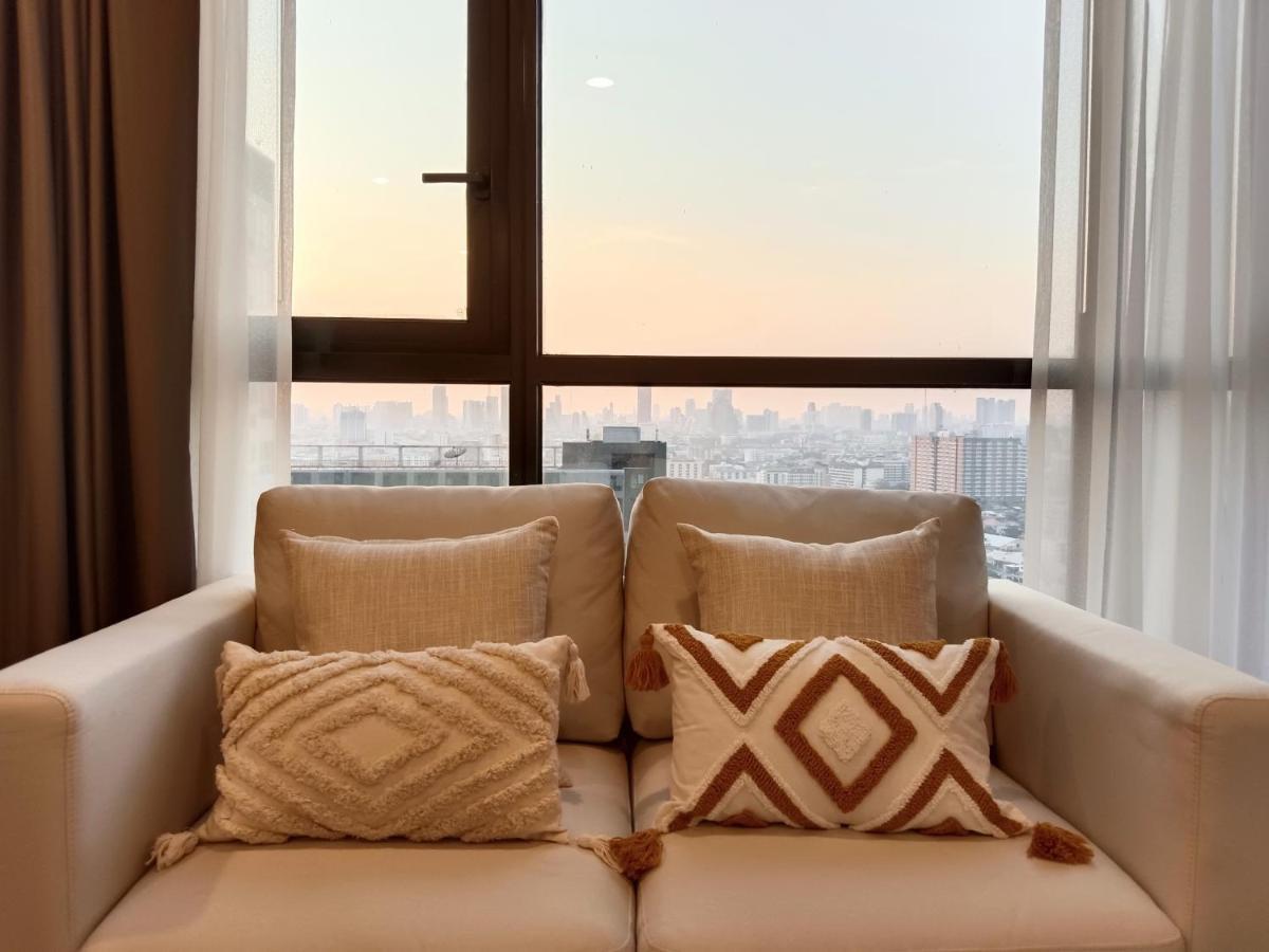 Xt Huaikhwang Apartment Bangkok
