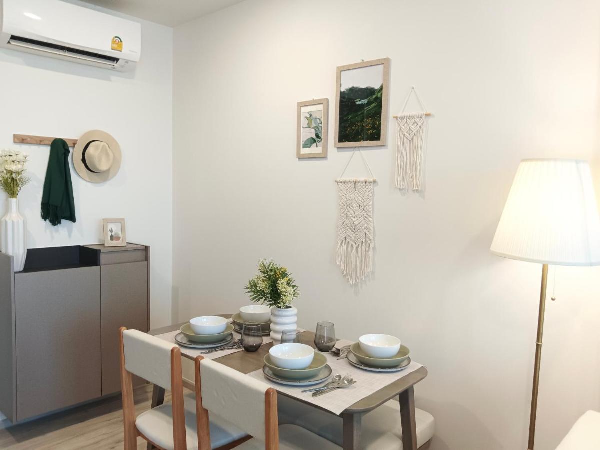 Xt Huaikhwang Apartment Bangkok