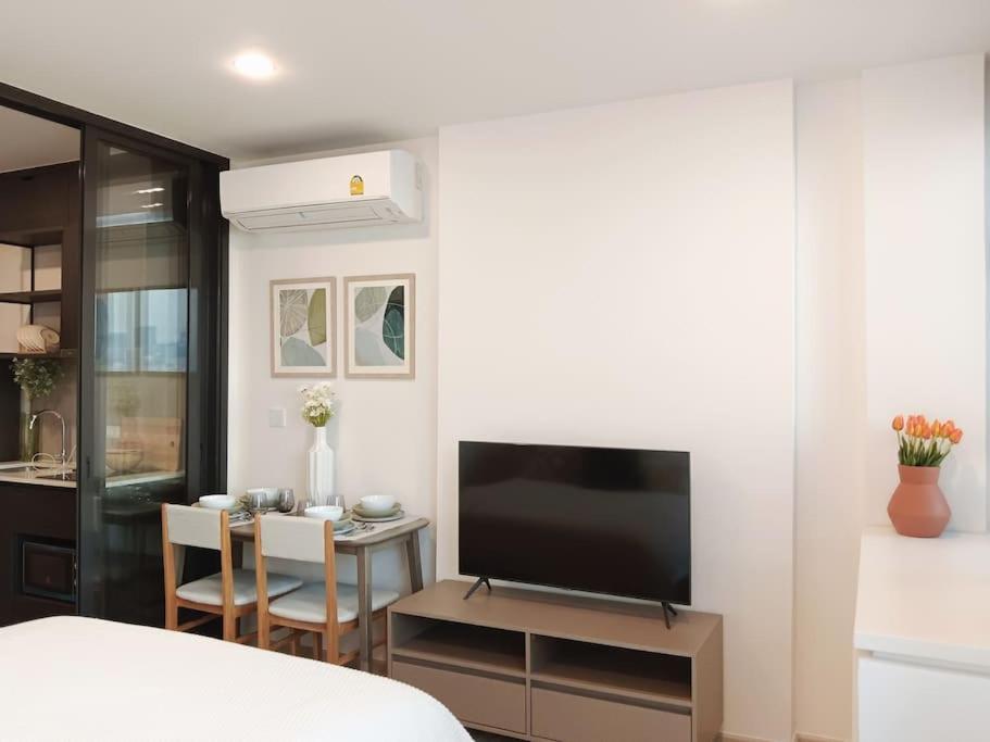 Xt Huaikhwang Apartment