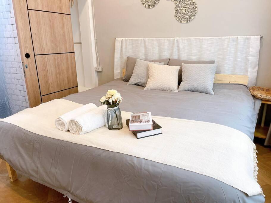 Apartment Unwind In Oldtown, Private Floor, Near Grand Palace Bangkok