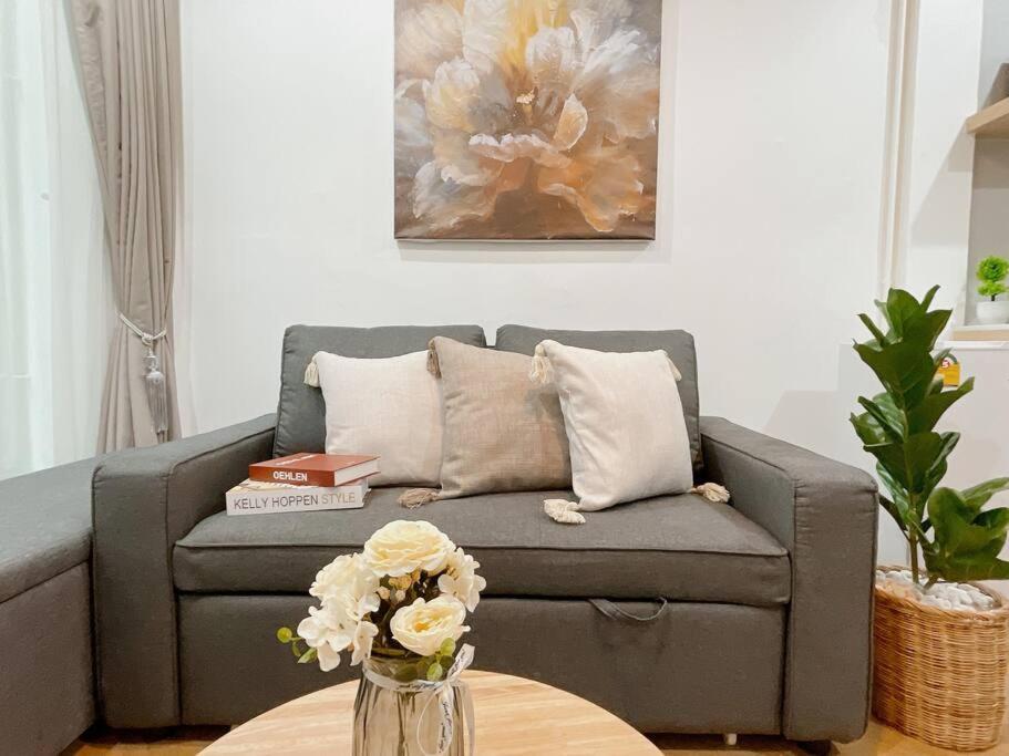 Unwind In Oldtown, Private Floor, Near Grand Palace Apartment Bangkok