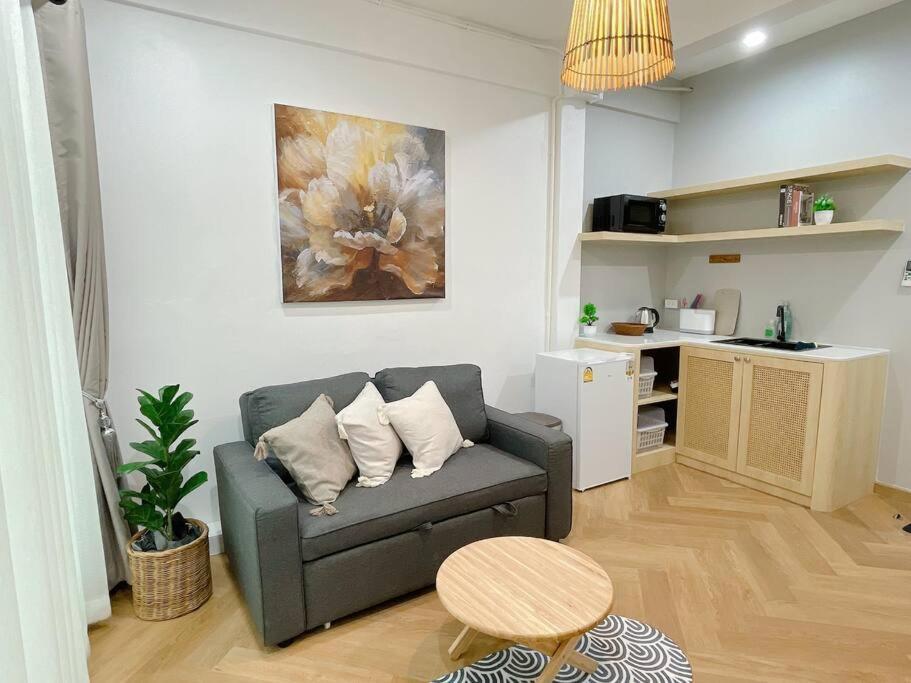 Apartment Unwind In Oldtown, Private Floor, Near Grand Palace Bangkok