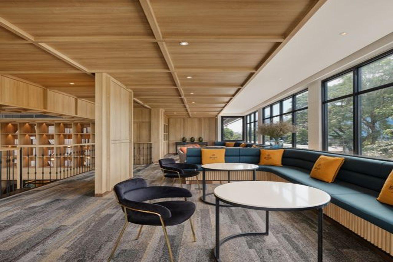 Graph Hotel