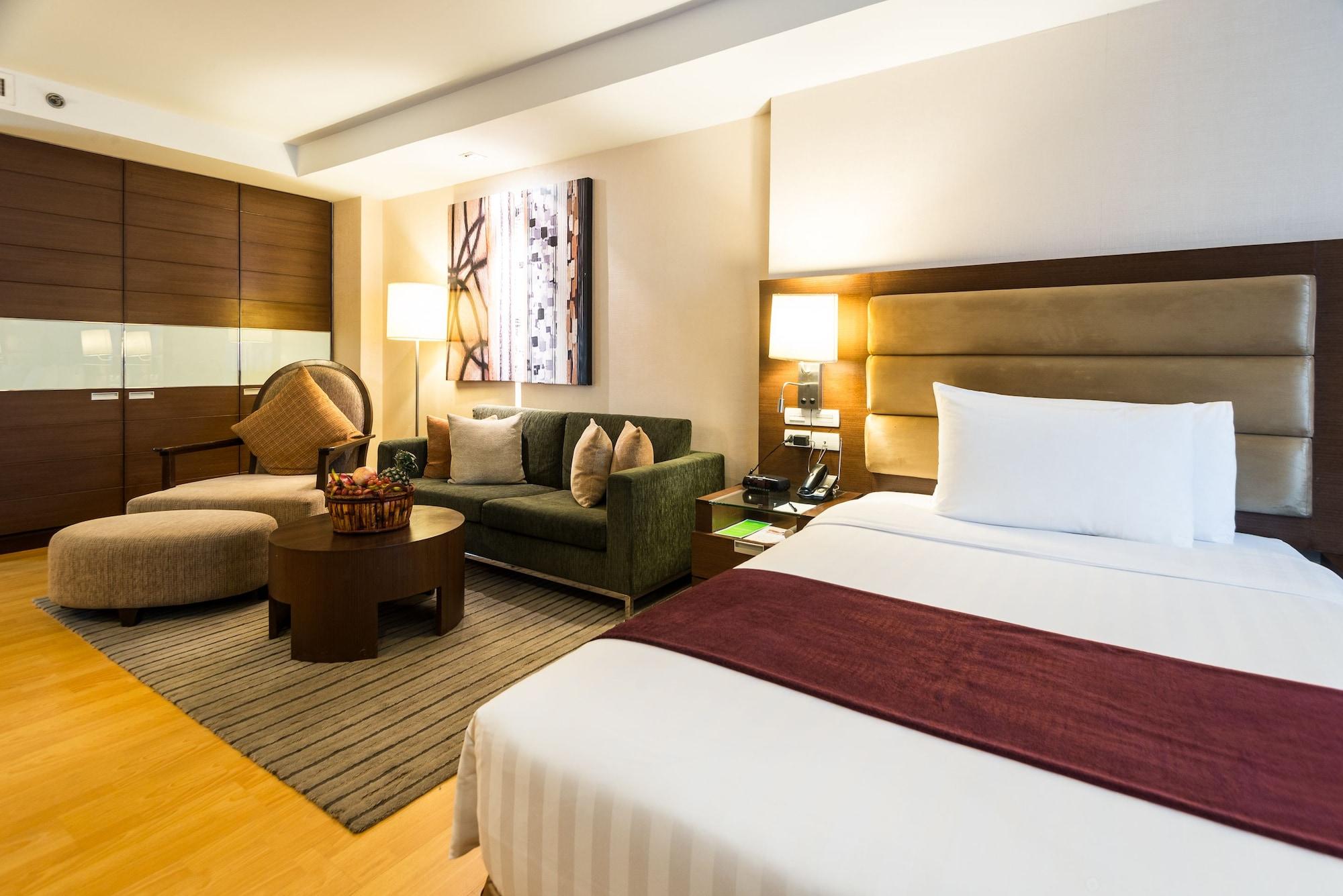Legacy Sukhumvit - Sha Extra Hotel 4*