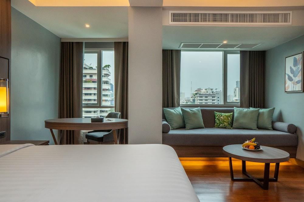 Legacy Sukhumvit - Sha Extra