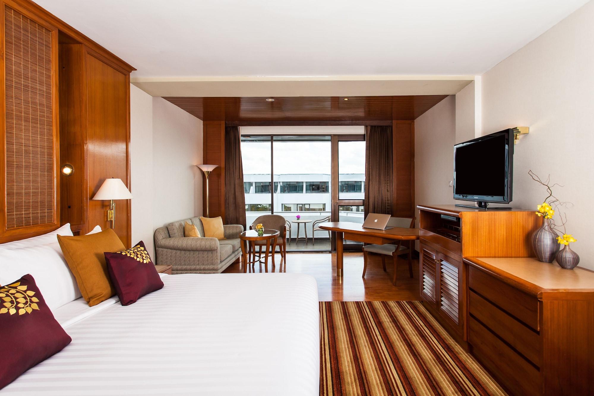 Amari Don Muang Airport Hotel 5*