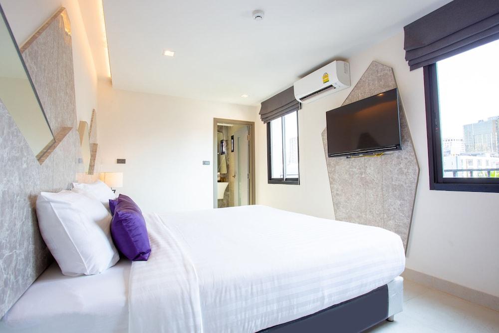 Cubic Pratunam Hotel 3*