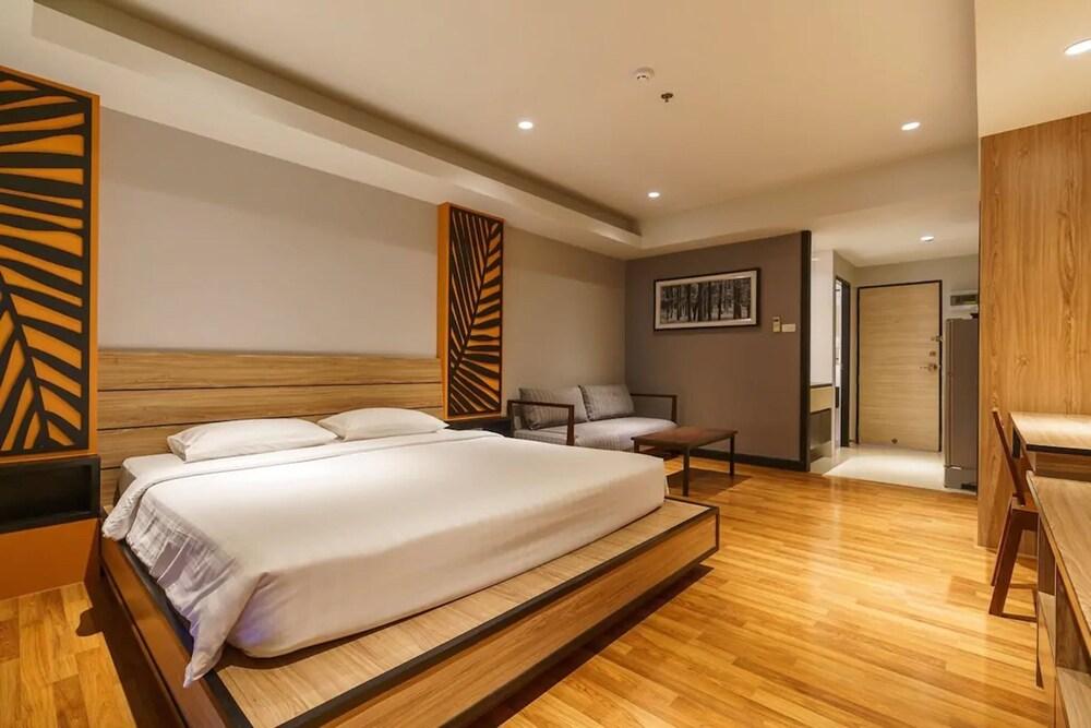 At 115 By Rompo 4* Bangkok