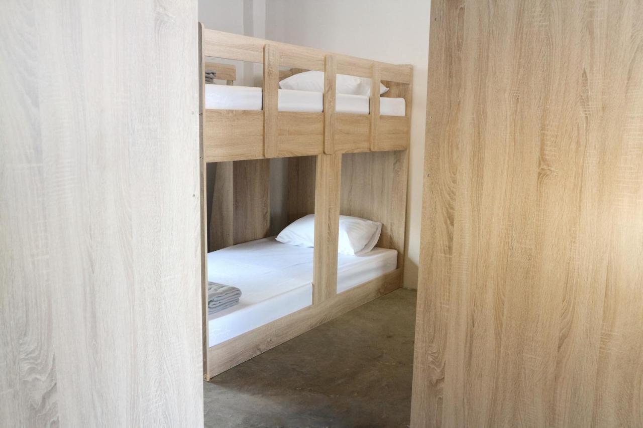 Deep Sleep Hostel *