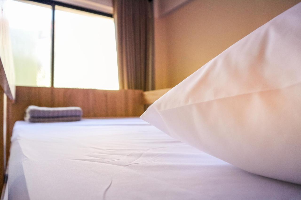Deep Sleep Hostel *