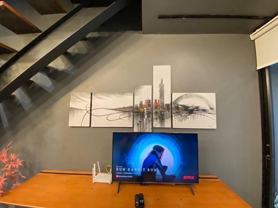 Charoen Nakhorn Townhome: Self-check-in Near Bts, Iconsiam & Asiatique Villa