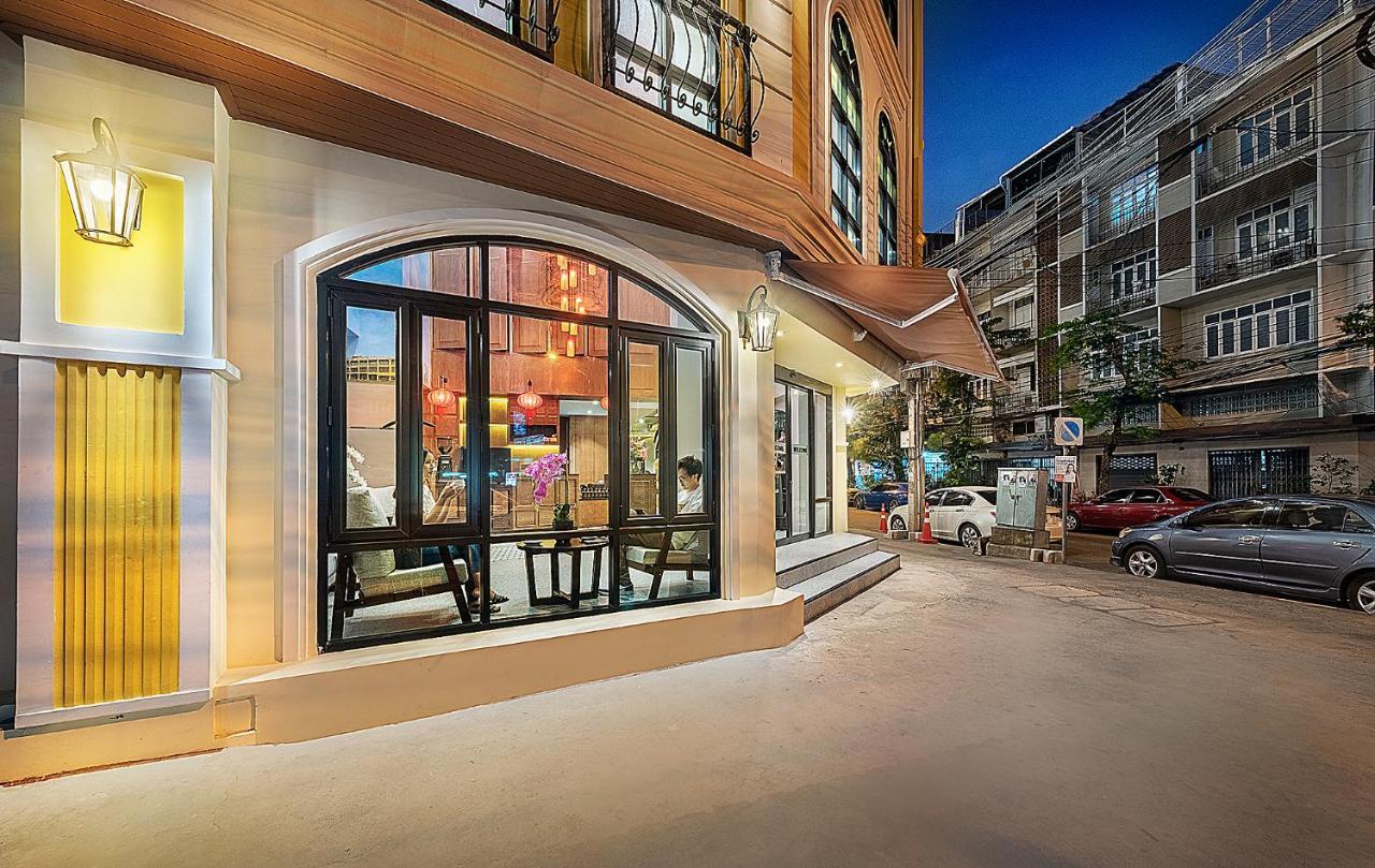 Phra Nakhon Poshtel Hostel *