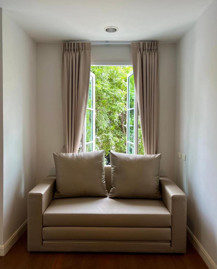 Entire 3br Townhome In Sukhumvit, Shared Pool, Near Bts&mrt Asok