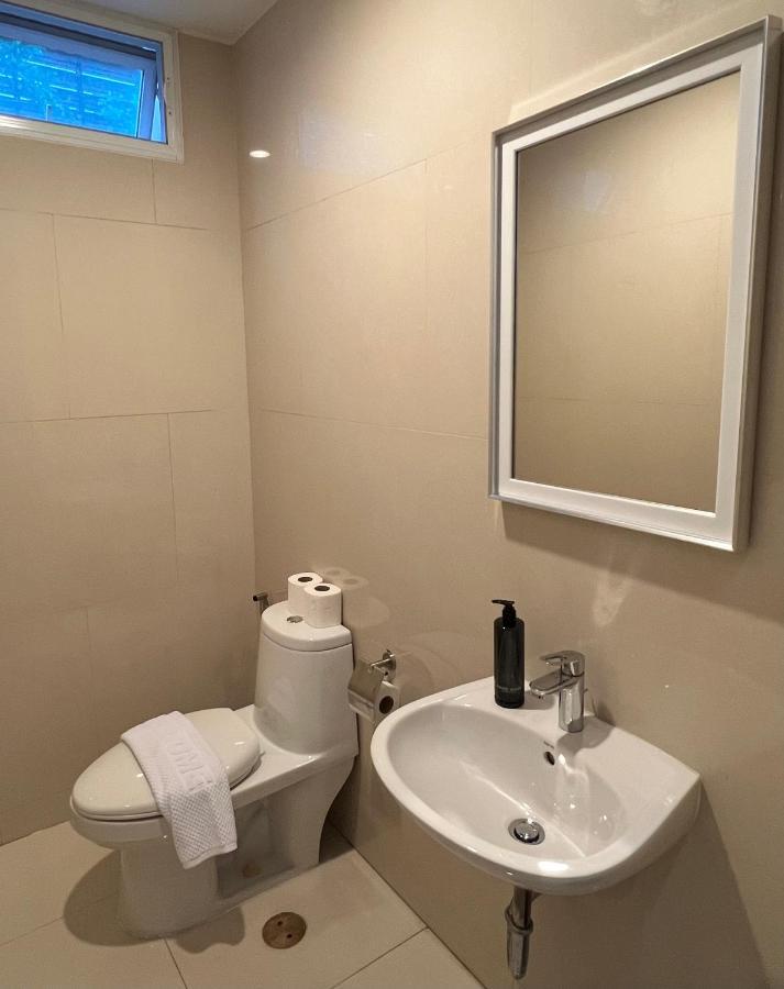 Entire 3br Townhome In Sukhumvit, Shared Pool, Near Bts&mrt Asok Holiday home Bangkok