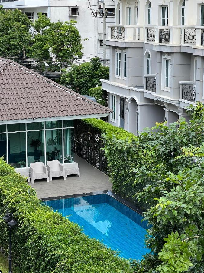 Entire 3br Townhome In Sukhumvit, Shared Pool, Near Bts&mrt Asok
