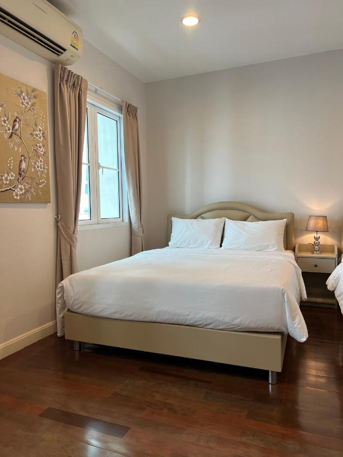 Entire 3br Townhome In Sukhumvit, Shared Pool, Near Bts&mrt Asok Holiday home Bangkok