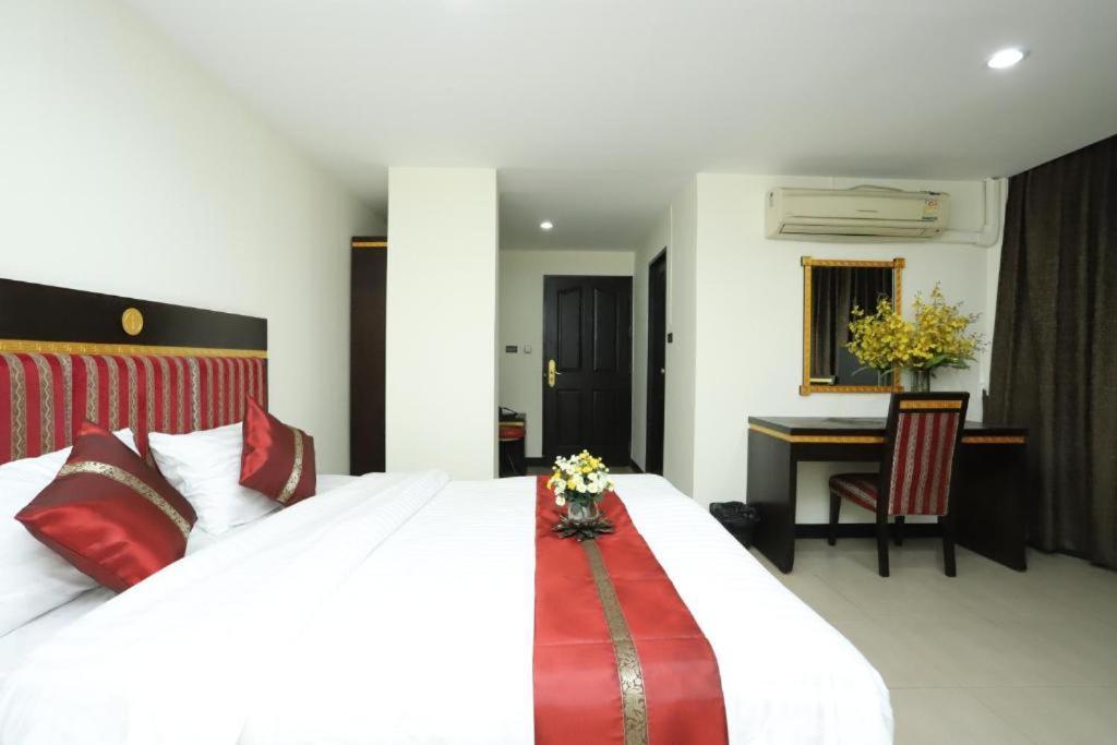 Hotel Lucky Palace 2*
