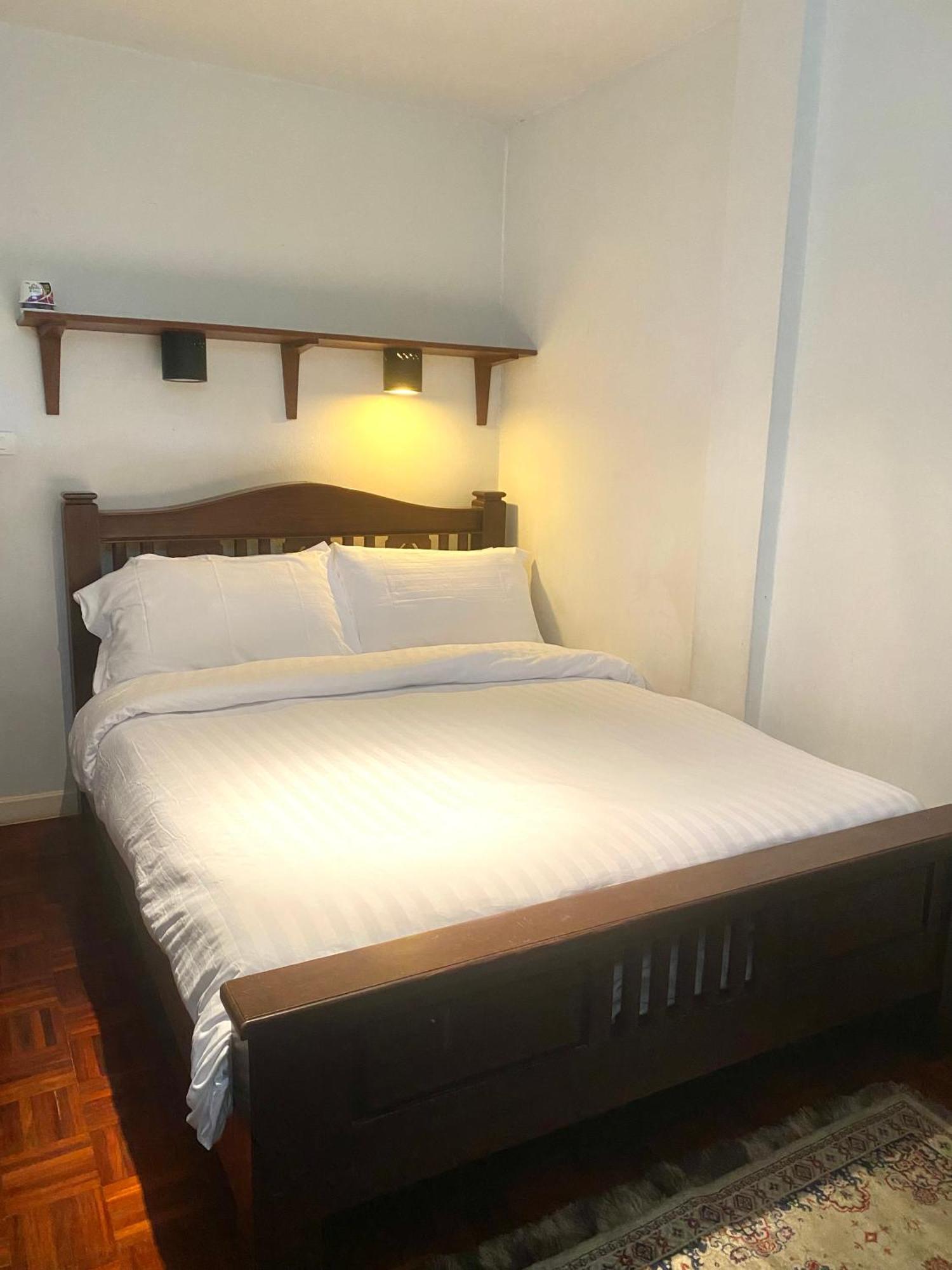 Bed & Breakfast Cafe Ice Resident *