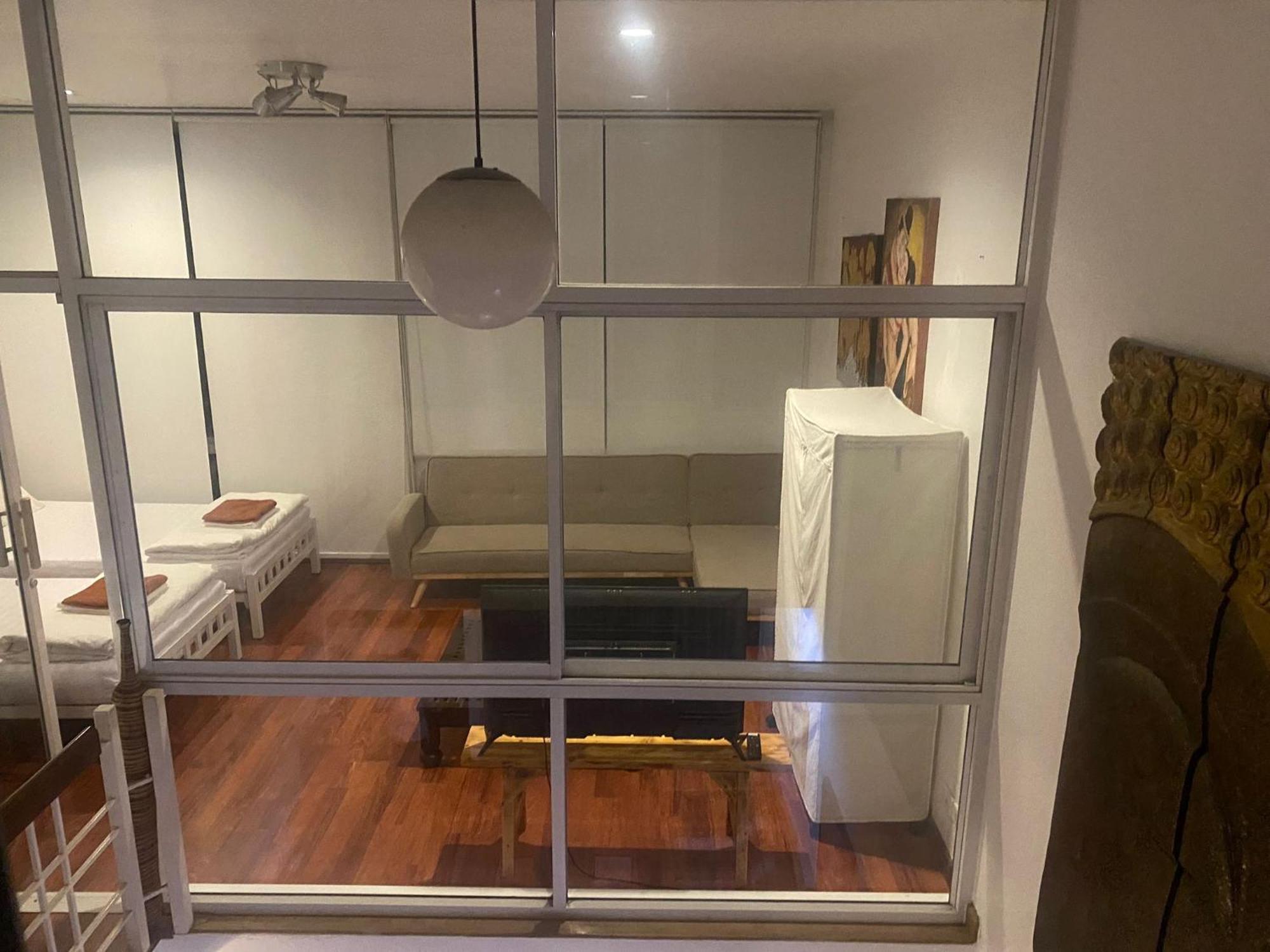 420 House- Up To 10 Guests In Bangkok.