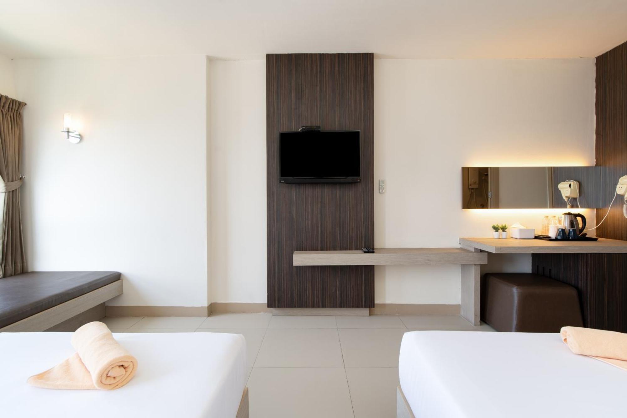 Leenova Hotel 5*