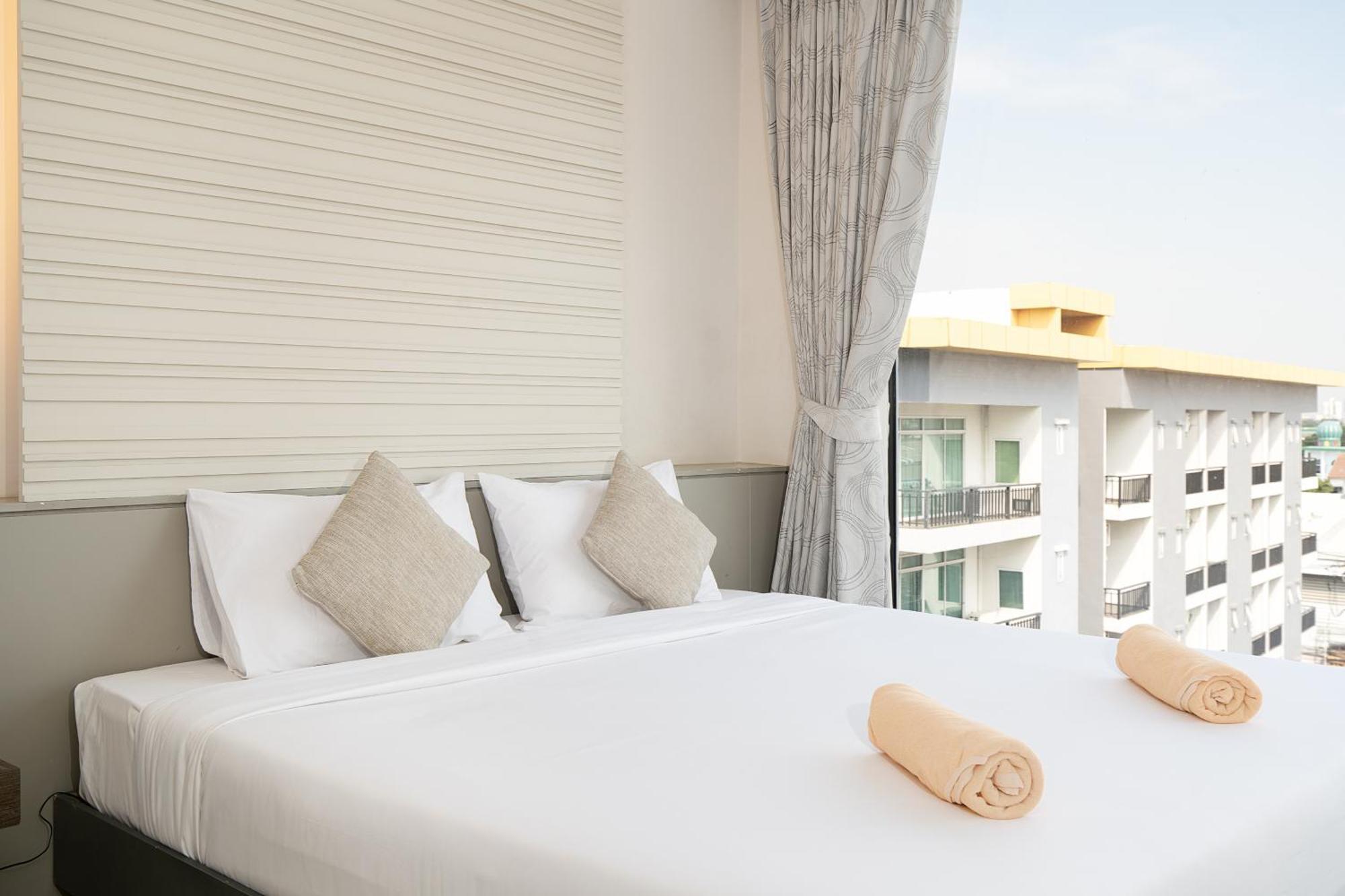 Leenova Hotel Bangkok