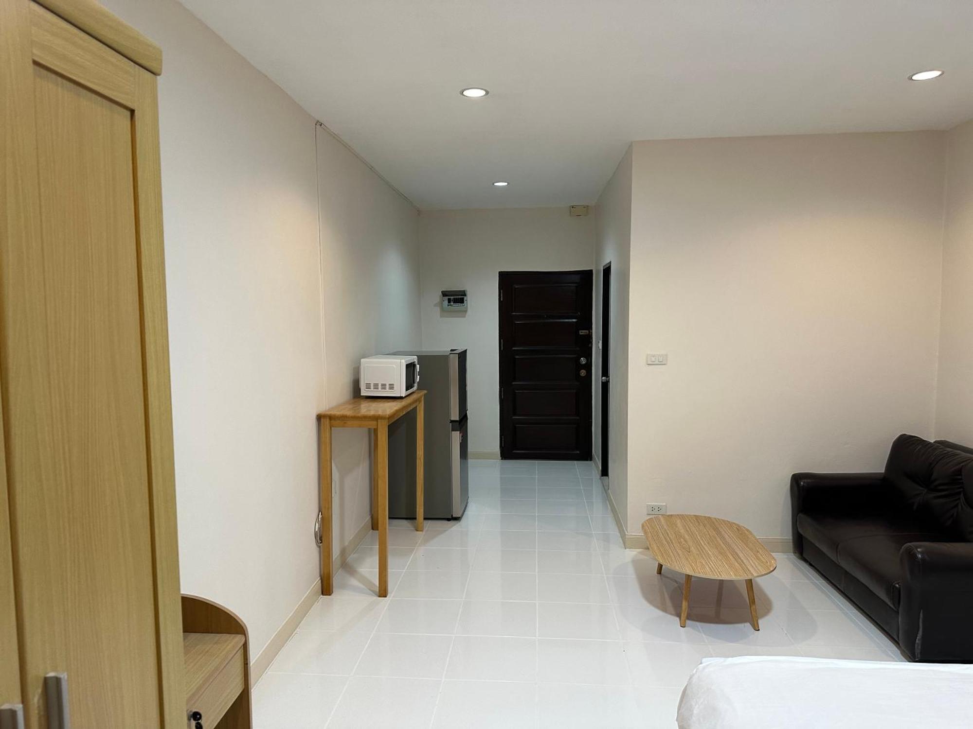 Country Complex Bangna Aparthotel