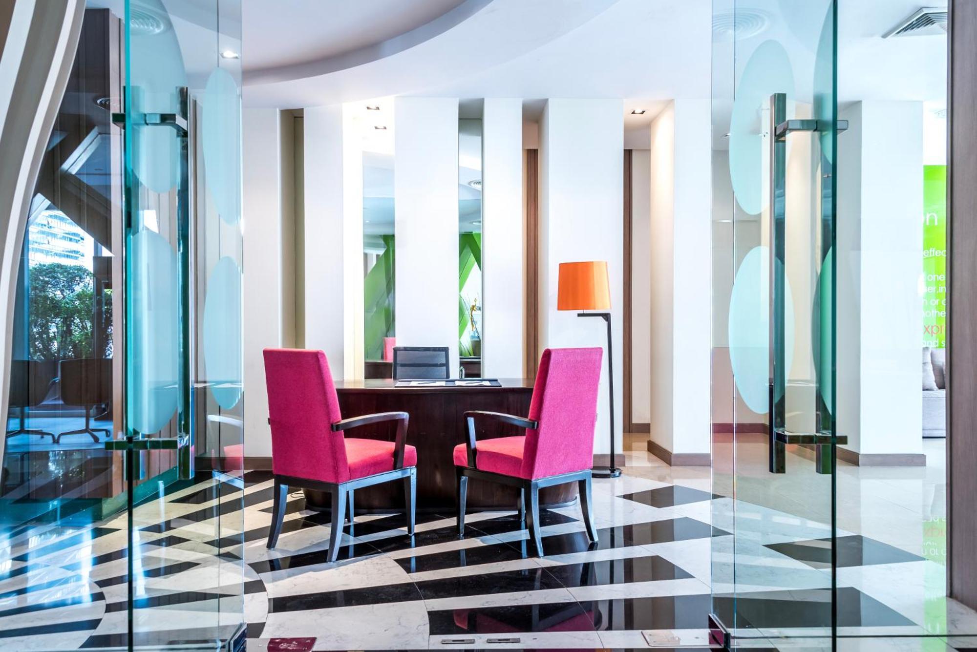 Hotel Hilton Garden Silom 4*