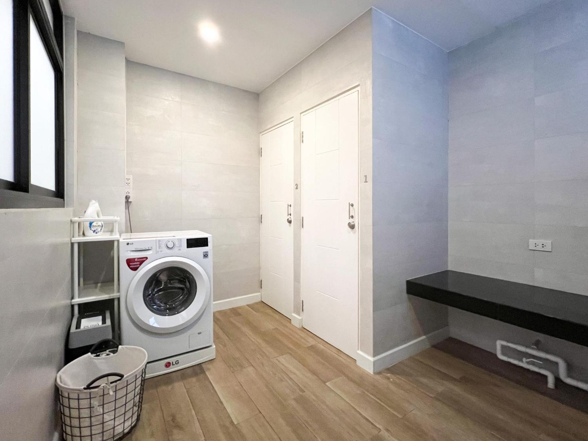 Neveu Premier : Ratchada Bangkok