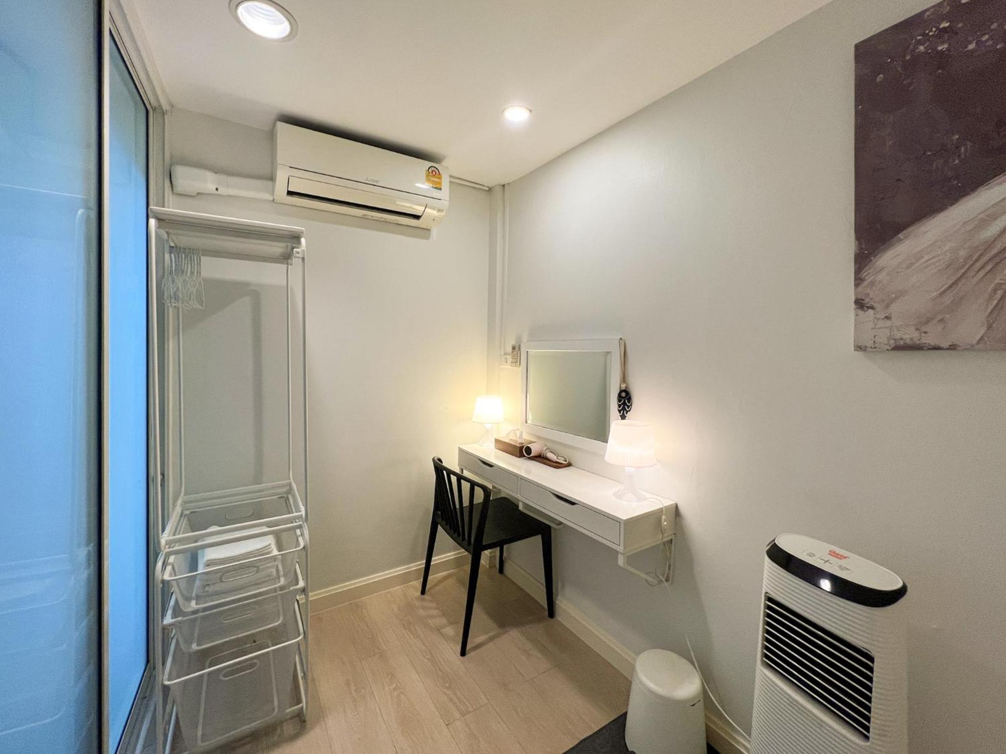 Neveu Premier : Ratchada Bangkok