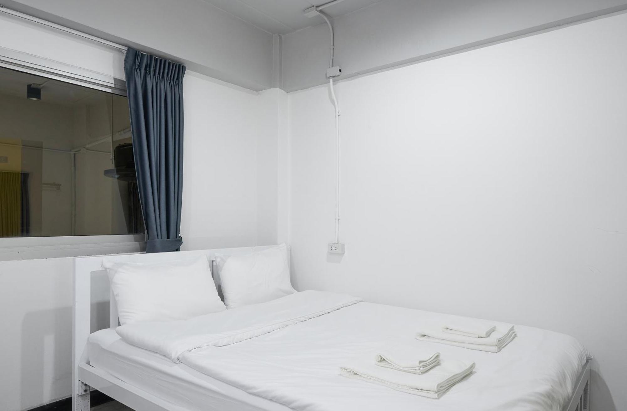 G5 Hostel *
