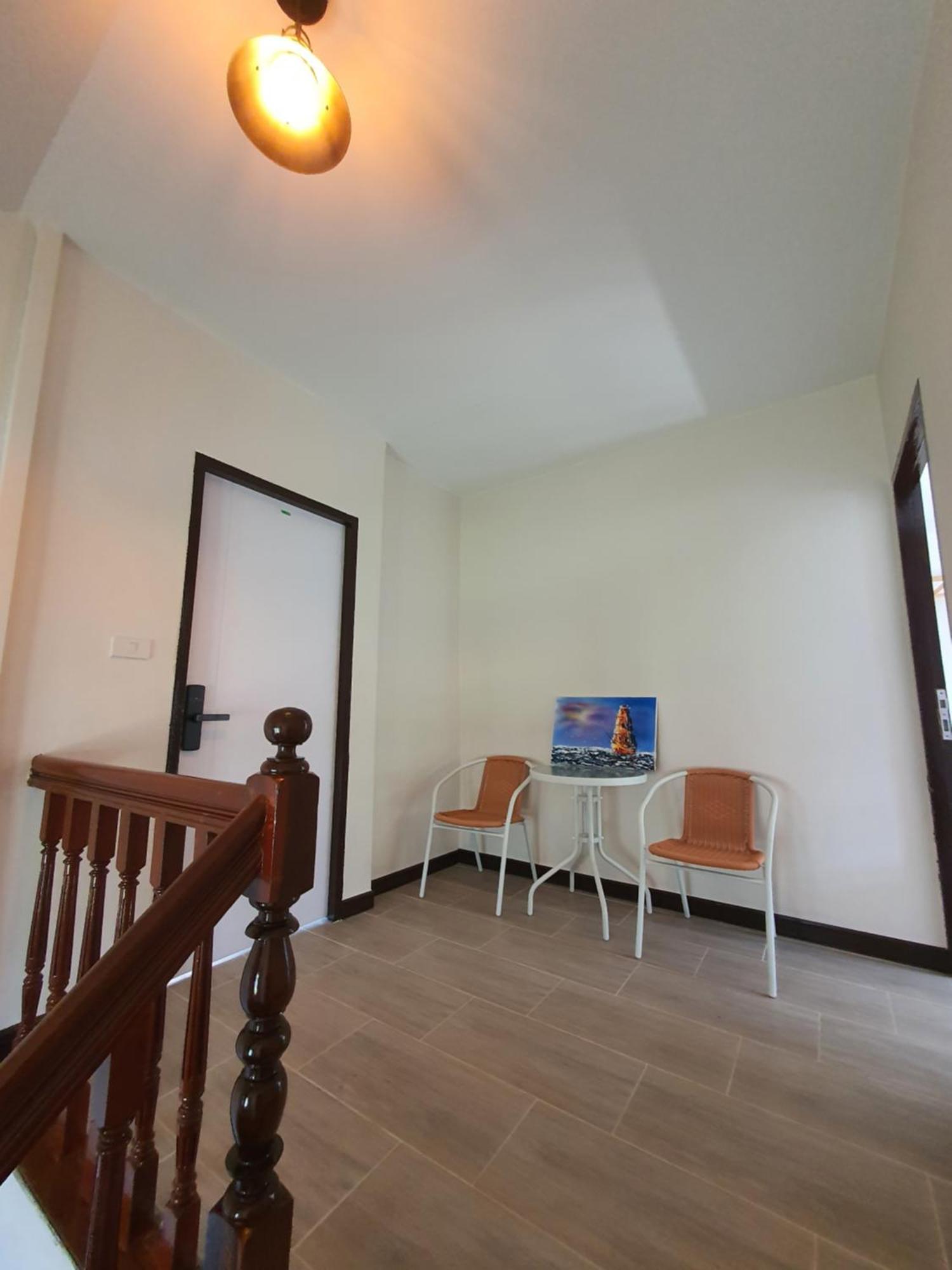 3 Bedroom Cozy Skytrain View Bkk Holiday park *