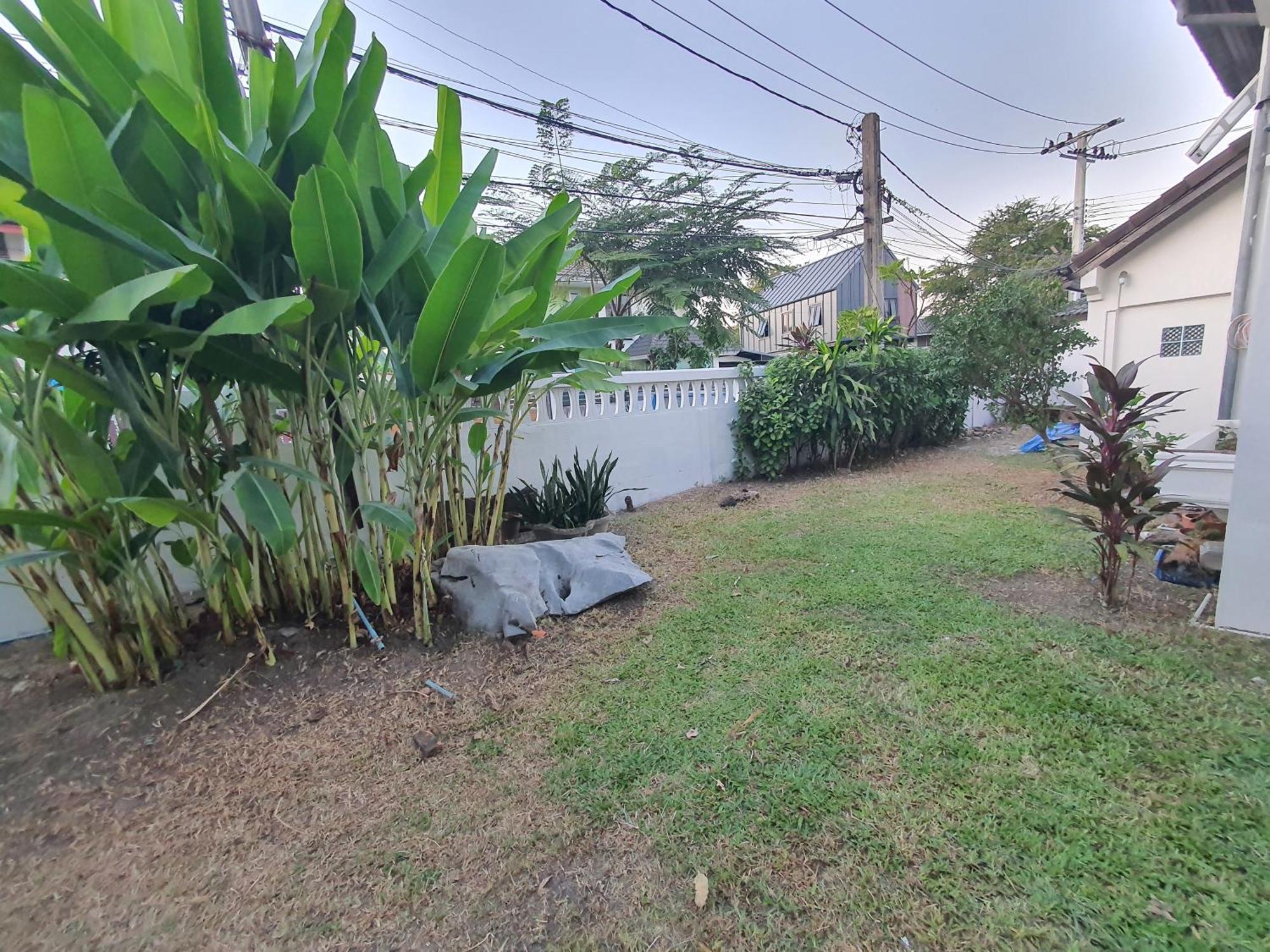 Holiday park 3 Bedroom Cozy Skytrain View Bkk *