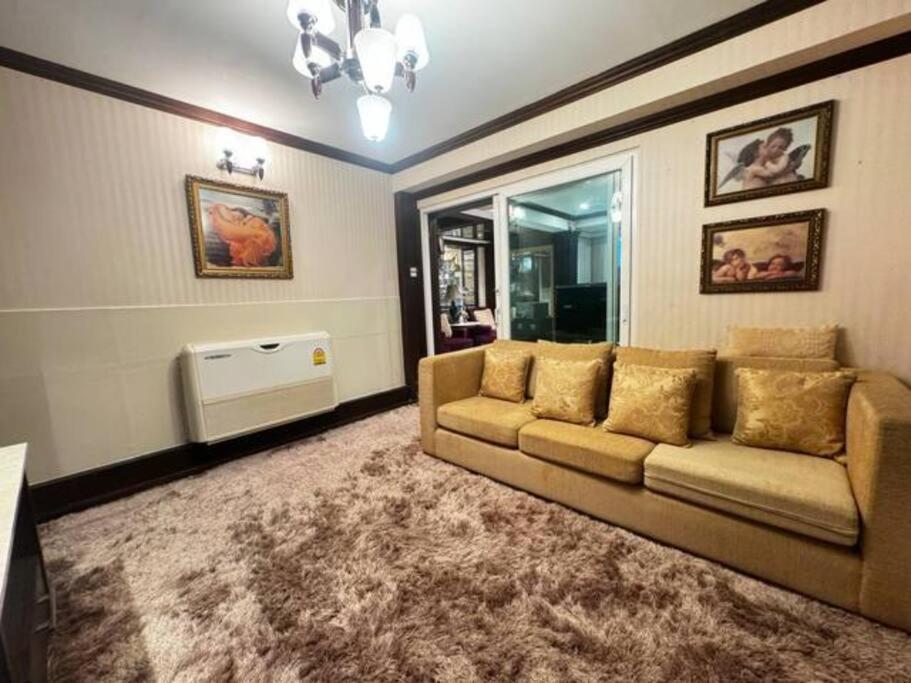Apartment 曼谷独栋lat Phrao精品别墅 *