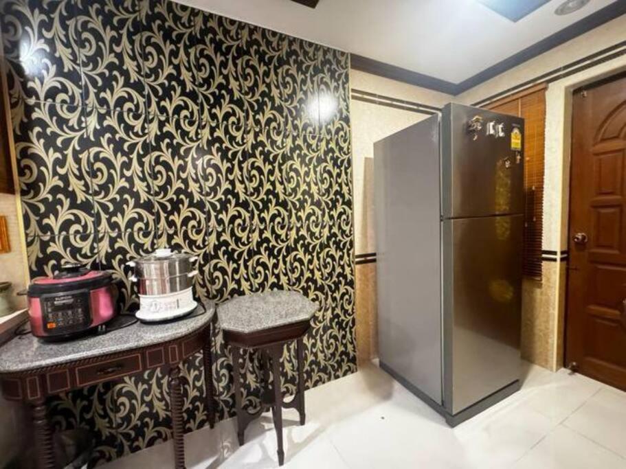 Apartment 曼谷独栋lat Phrao精品别墅 *
