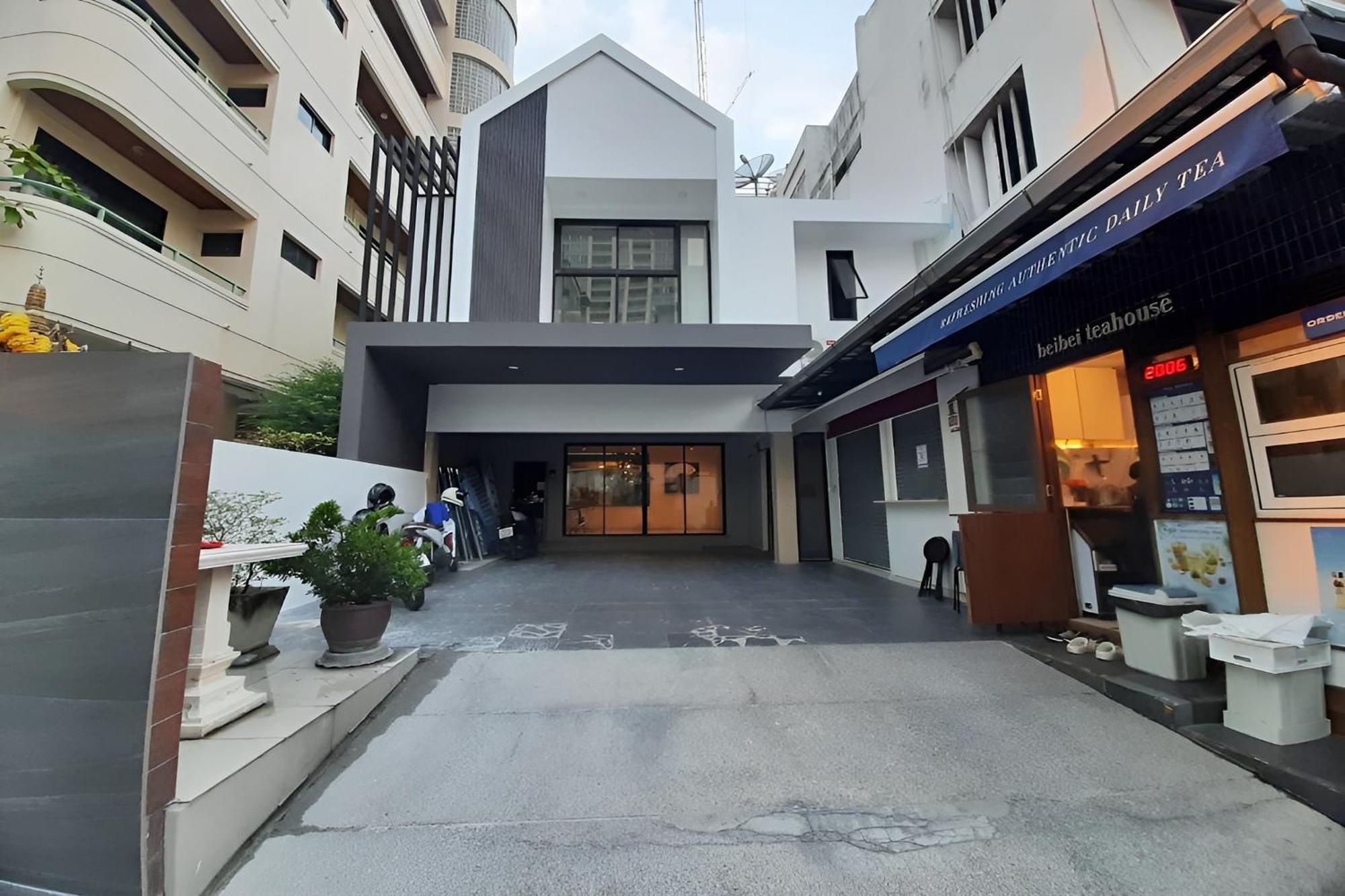 Hotel 23 Ava At Saladaeng Bangkok