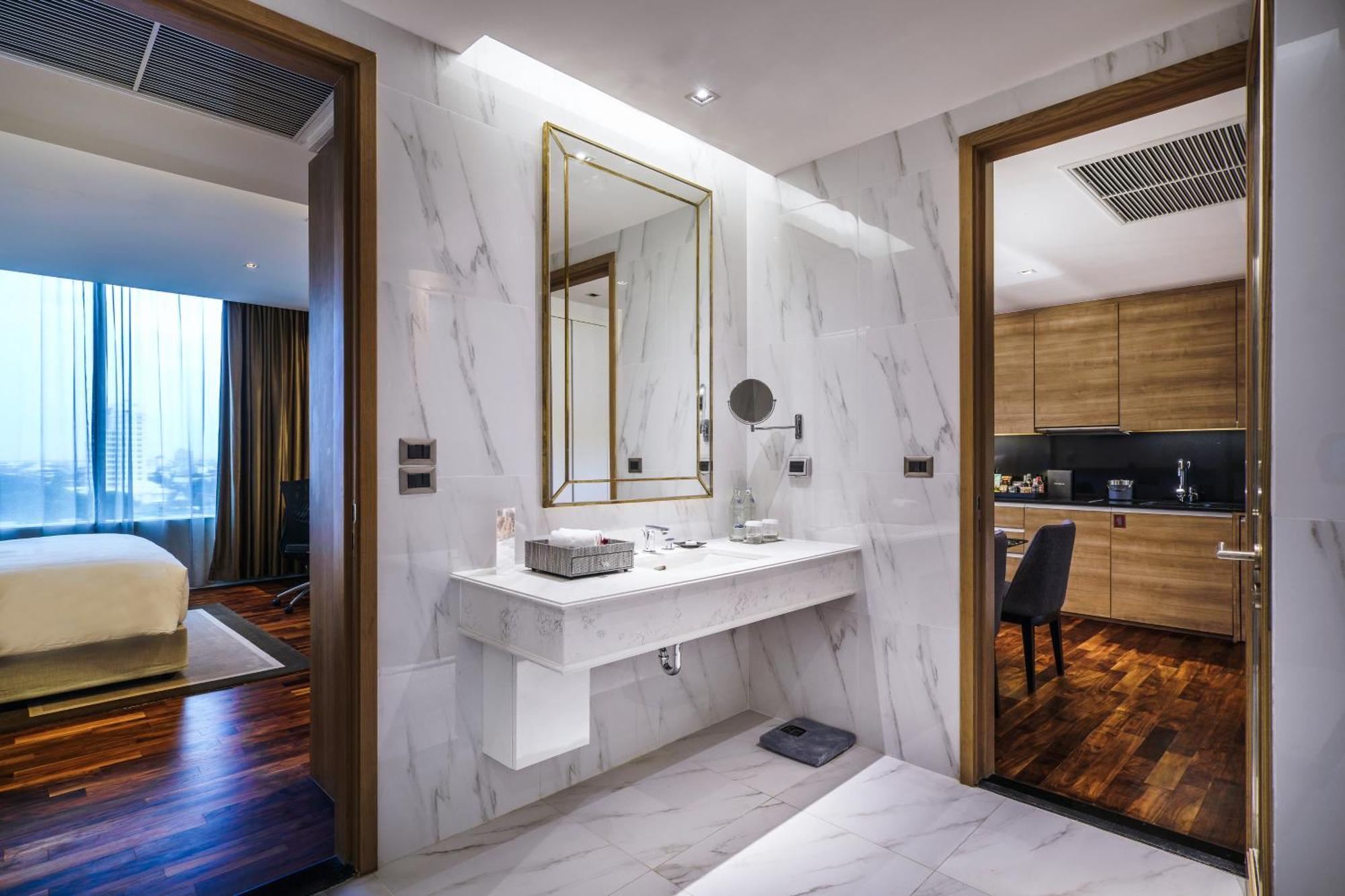 Muu Bangkok, Small Luxury Of The World Hotel