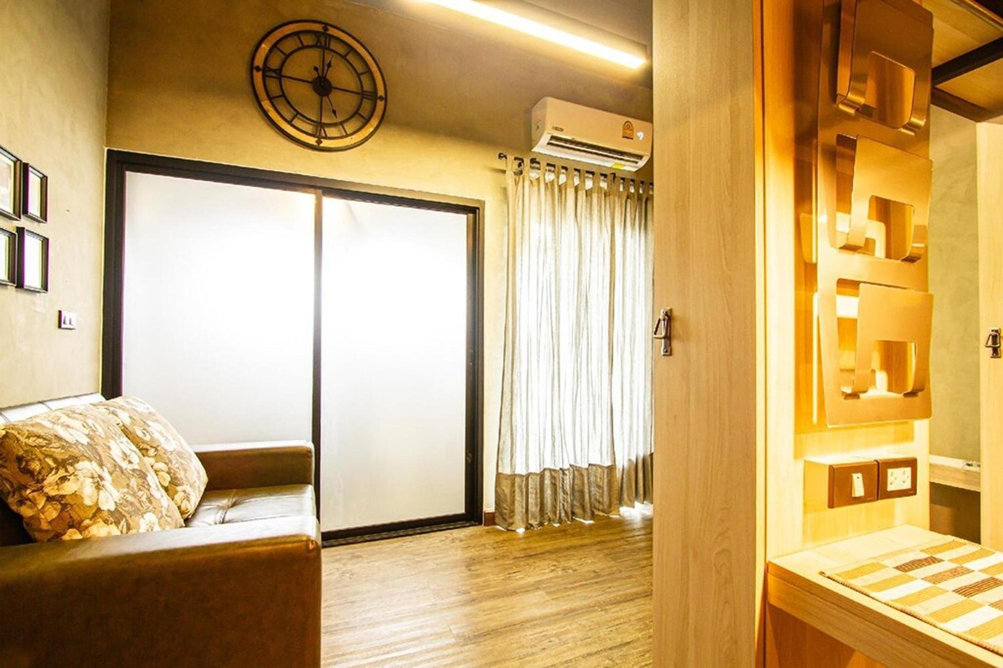Hotel 44 Rama 3 3*