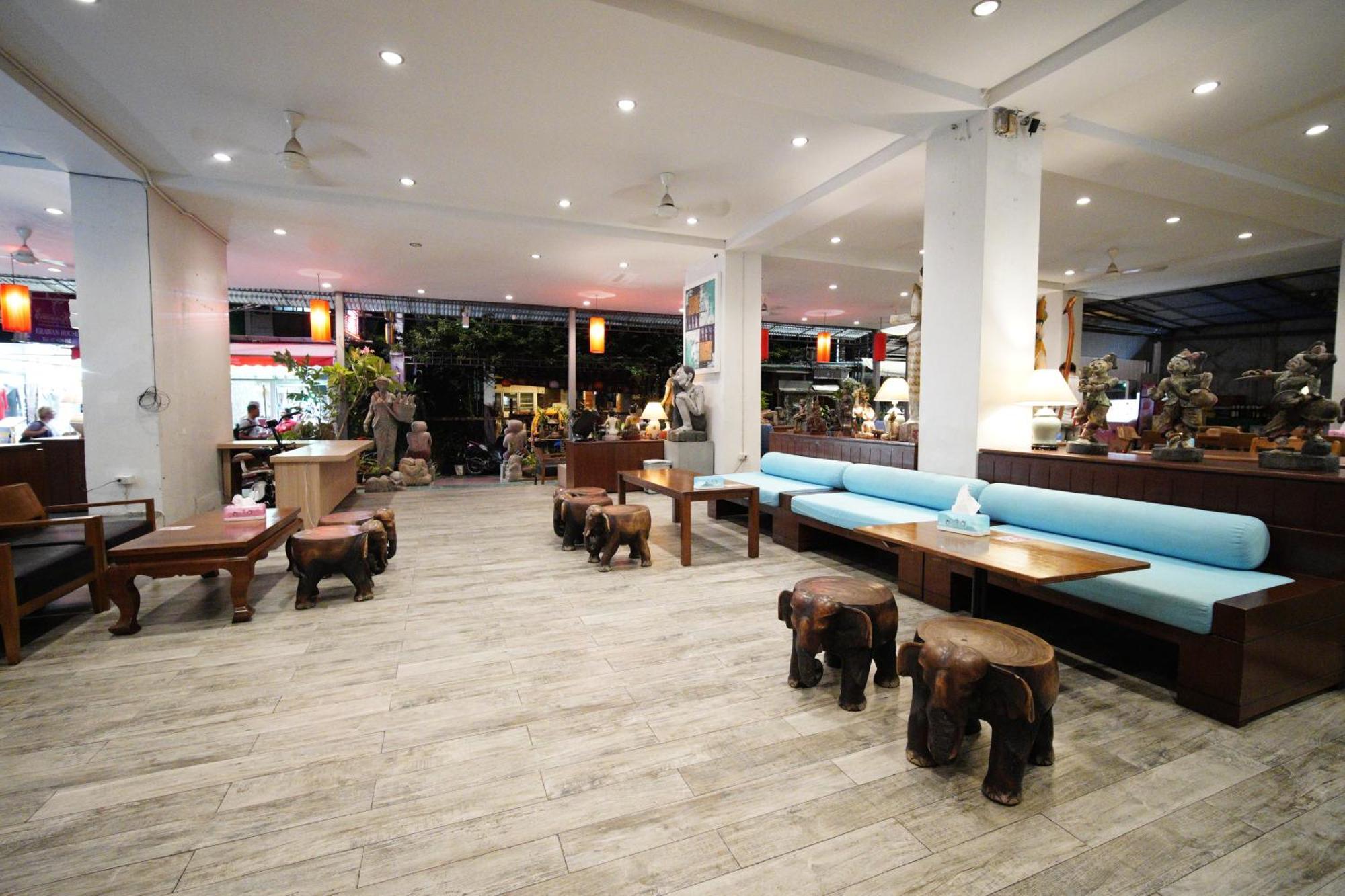 Wild Orchid Hotel 3*