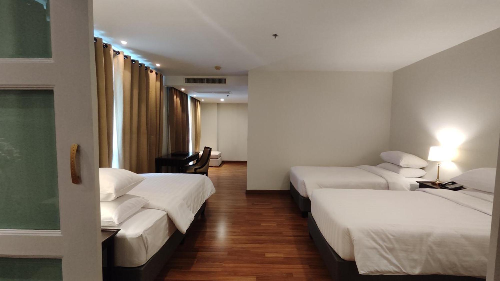 Hotel The Bless And Bangkok