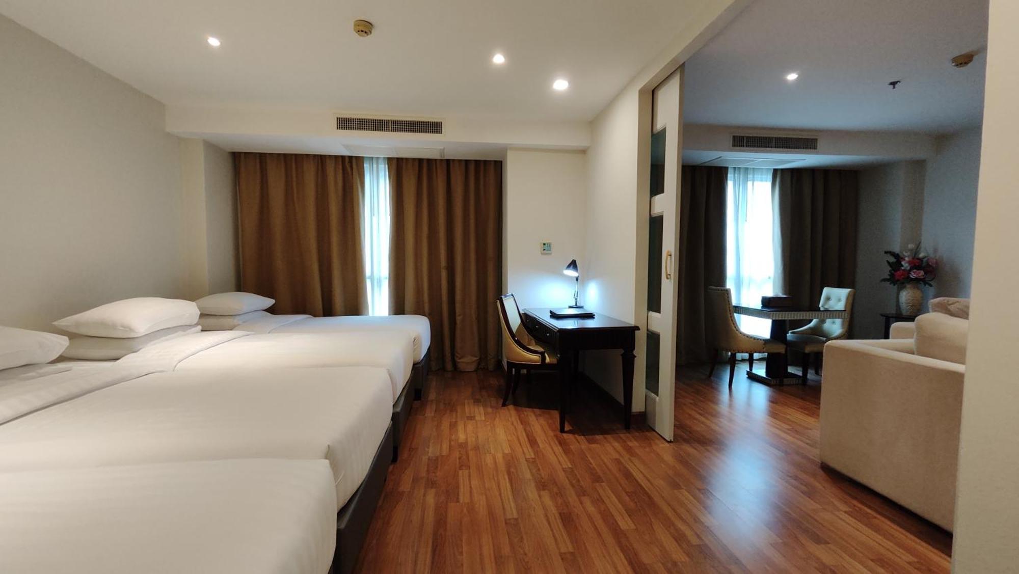 Hotel The Bless And Bangkok