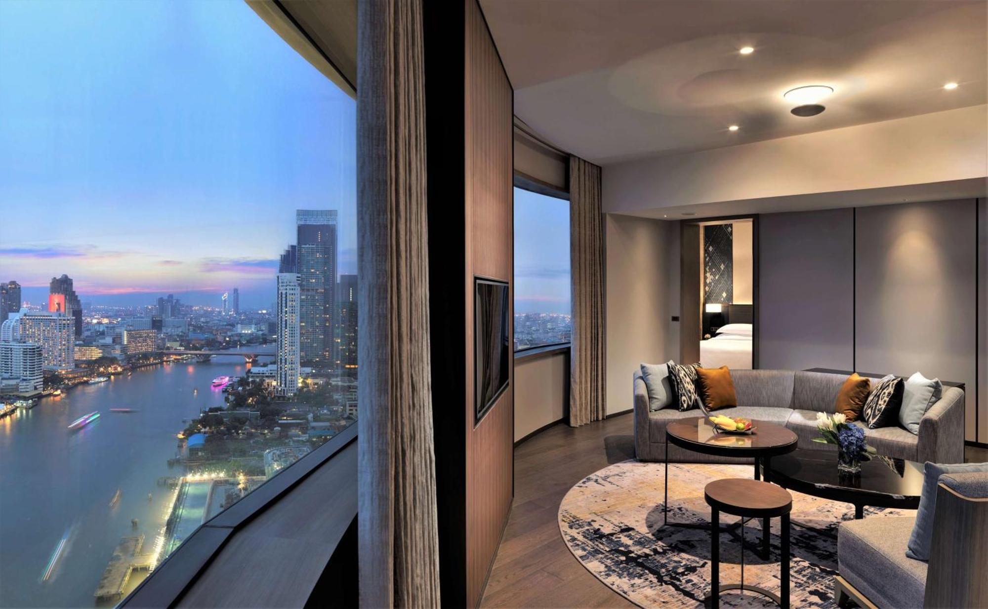 Millennium Hilton 5*