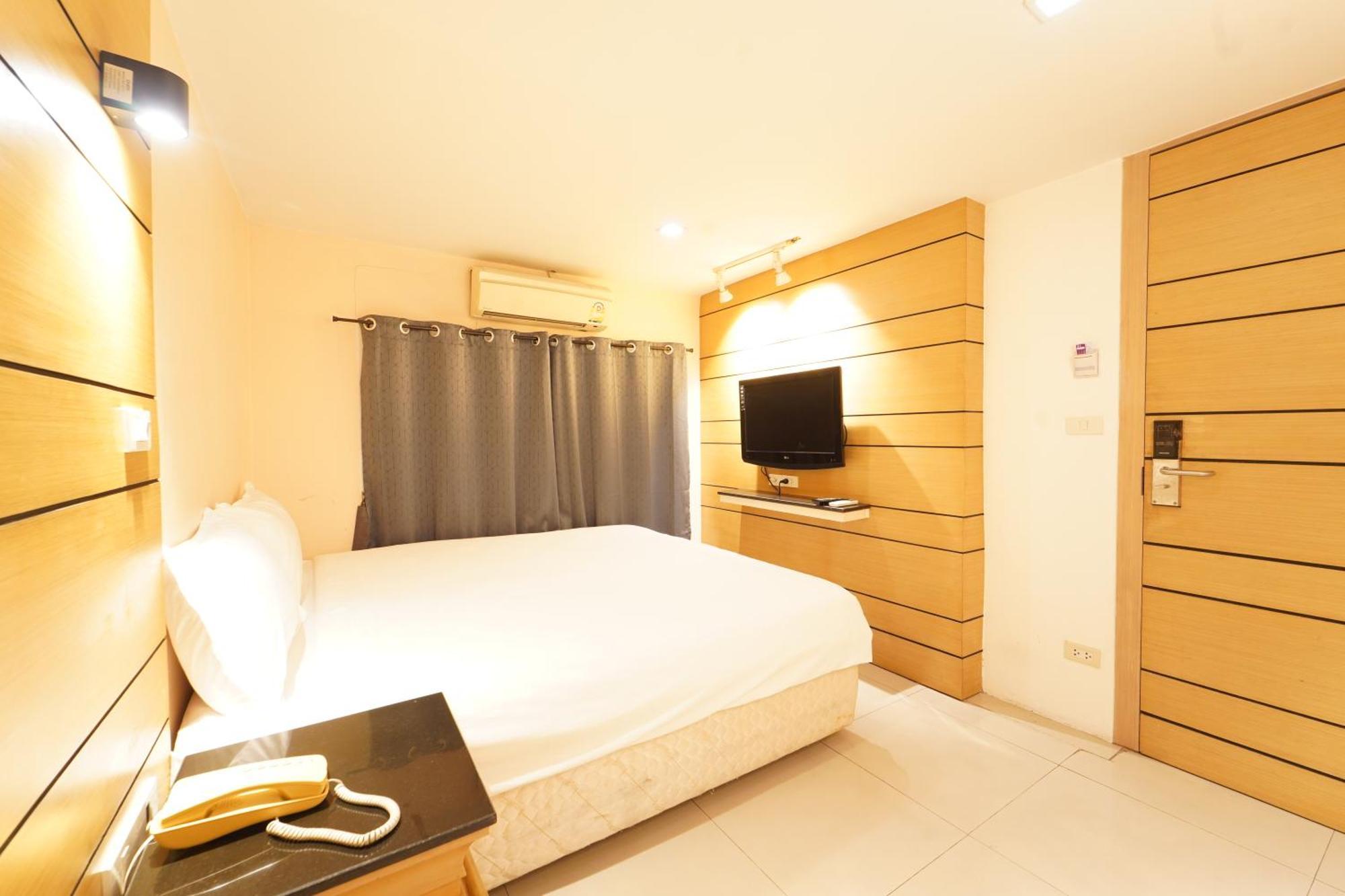 Upar Sukhumvit 11 Nana Bangkok